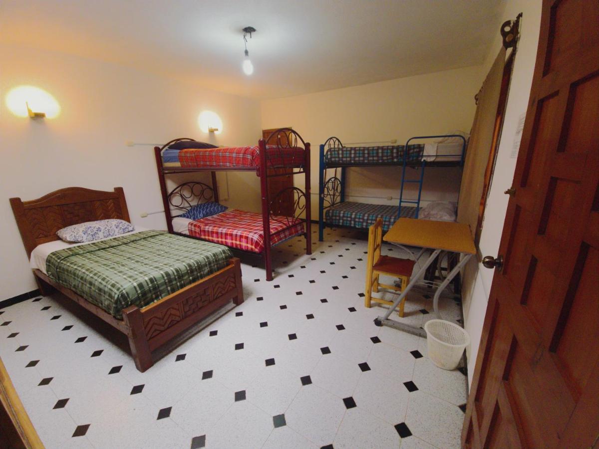 Lipi House Hostel Сан-Кристобаль-де-Ла-Касас Экстерьер фото